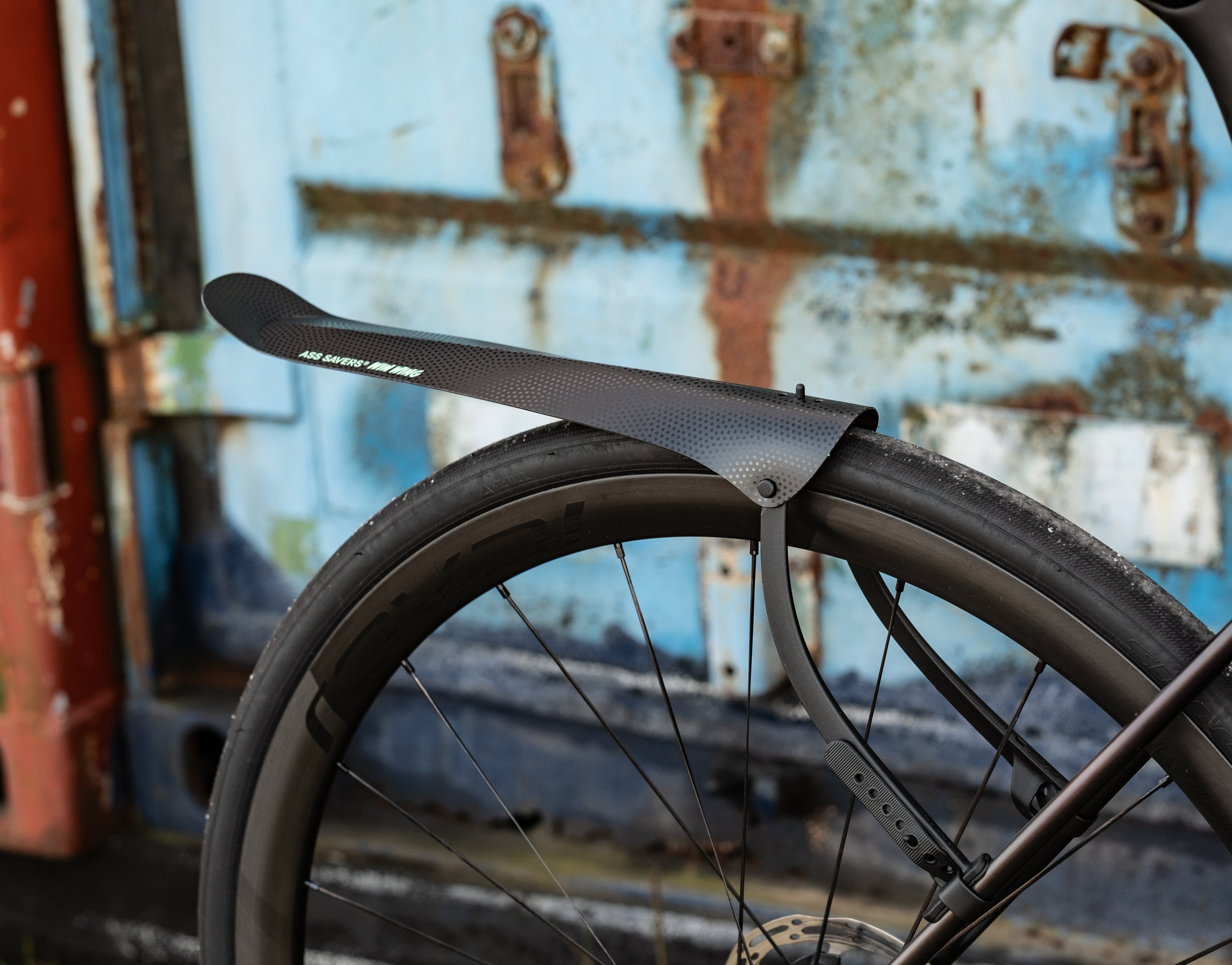 Win Wing 2 Road Black Dot